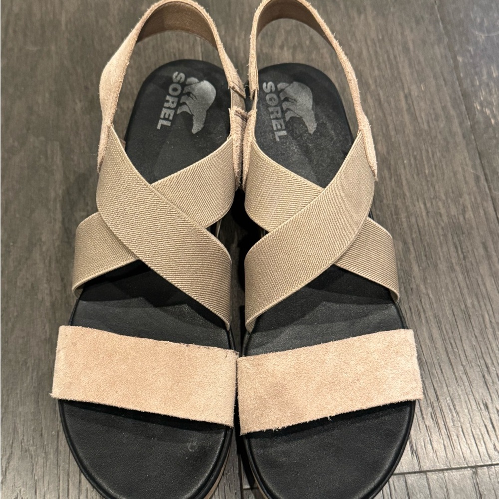 Sorel Women's Beige Crisscross Sandals